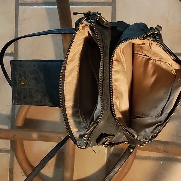 Purse - Picture 3 of 5